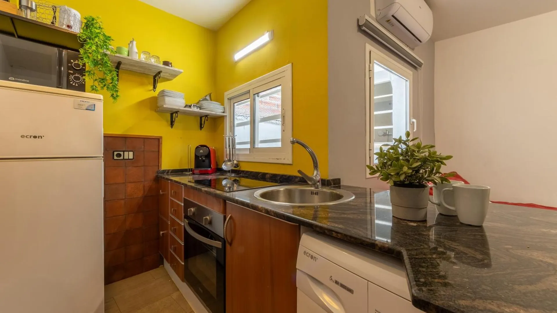 Mediona 24 Apartment Tarragona 0*,  Spain