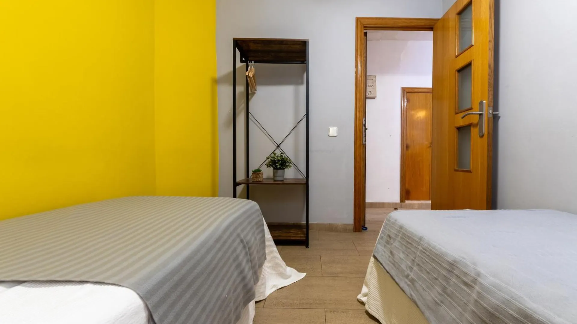 Mediona 24 Apartman Tarragona